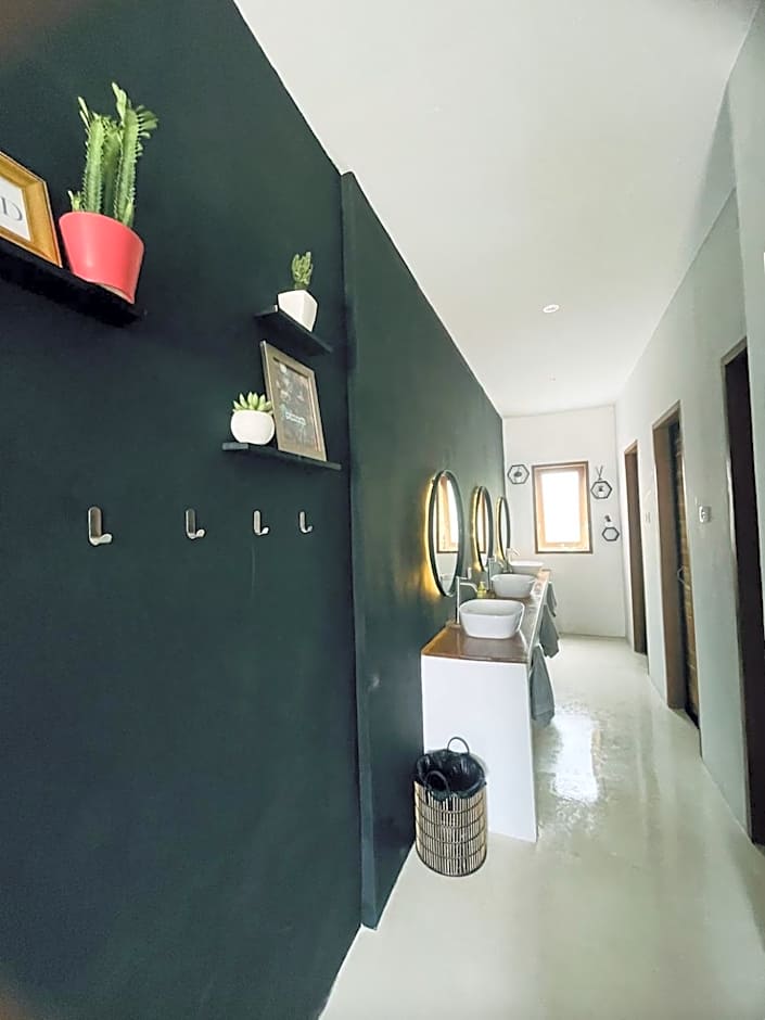 Clandestino Hostel Canggu