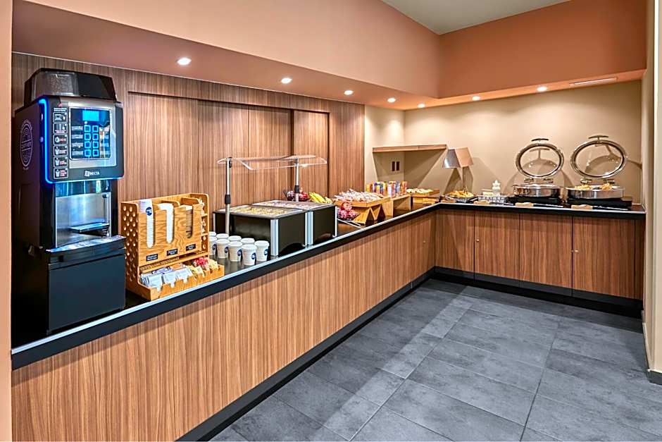 City Express Plus by Marriott Cabo San Lucas