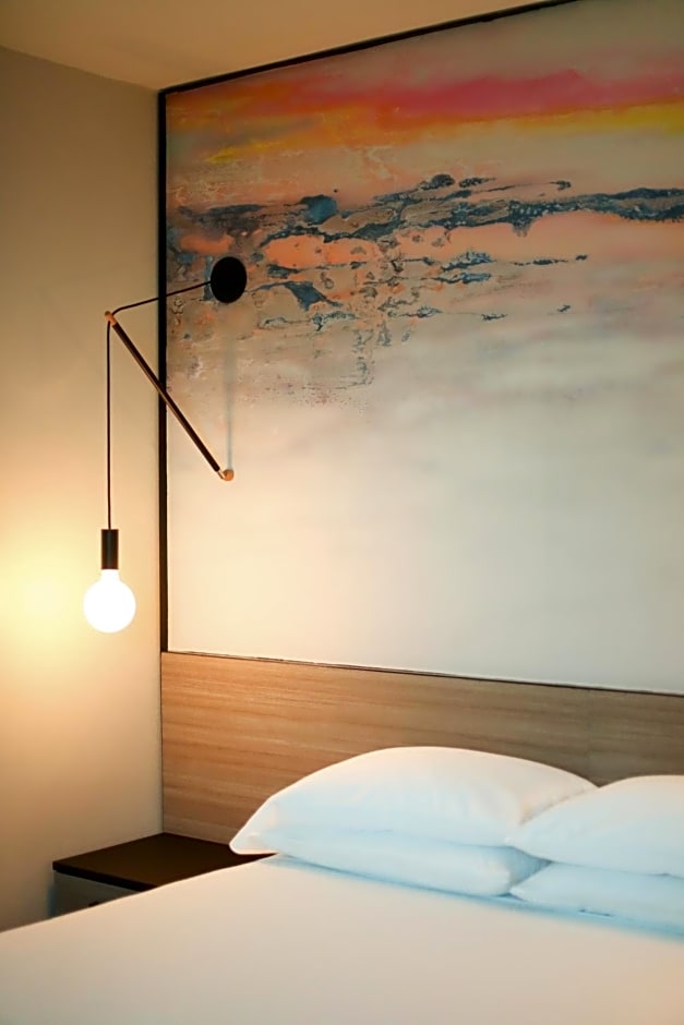 The Tryst Beachfront Hotel