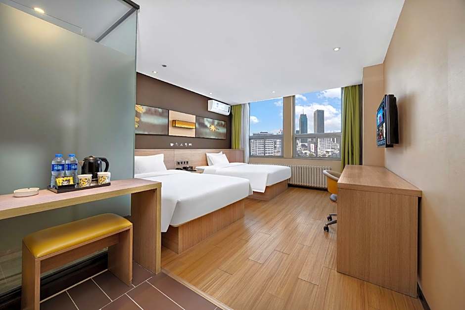 IU Hotel Baoding Goverment Shidai