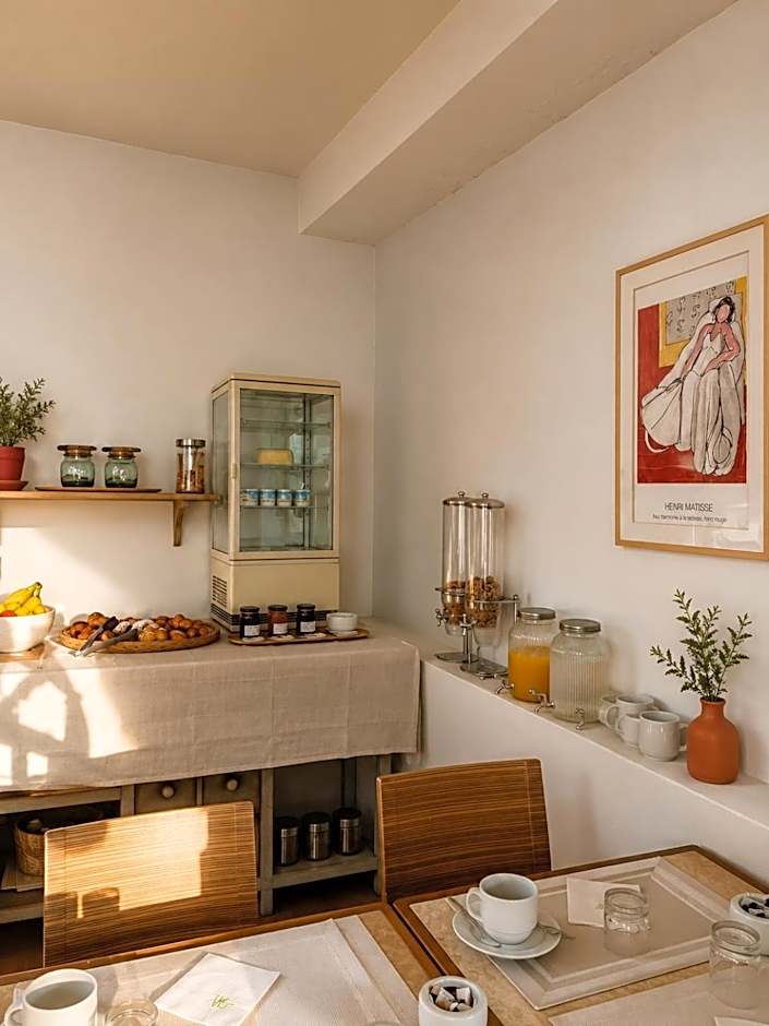 Hotel Cayrons Vence & St Paul de Vence