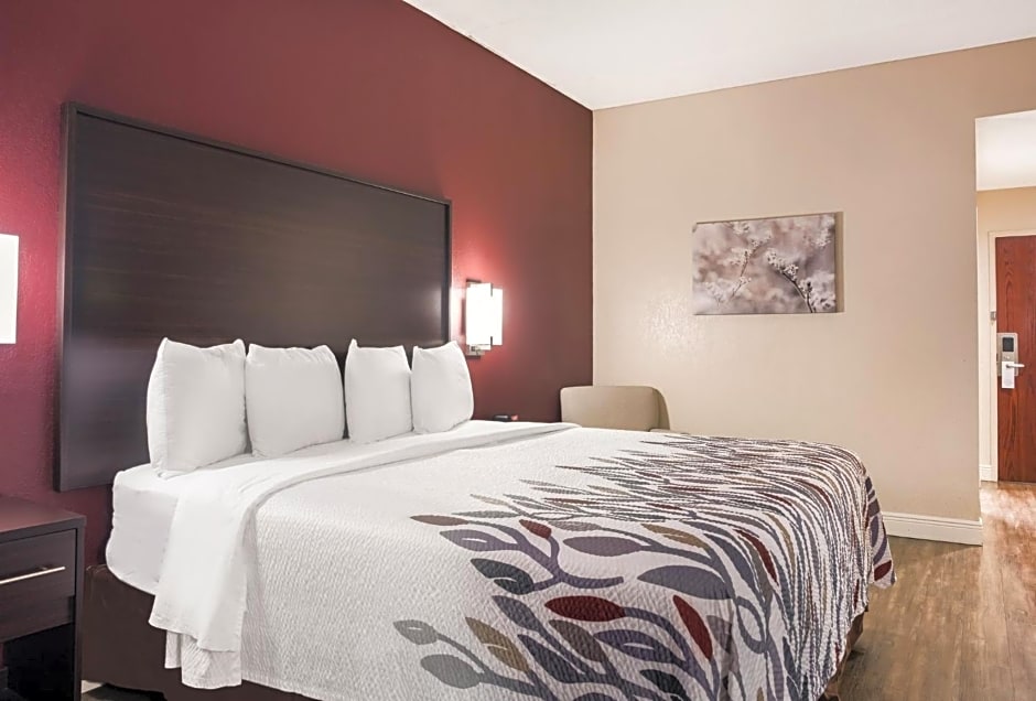 Red Roof Inn Tupelo