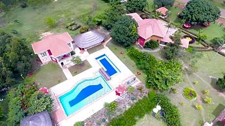 Kabalega Resort