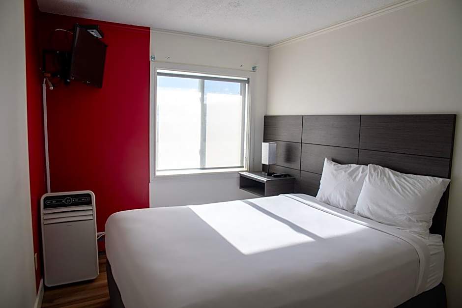 Ramada by Wyndham Dawson Creek