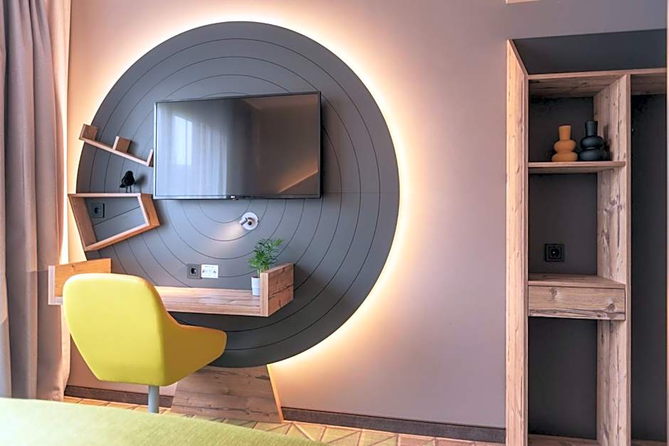 Holiday Inn - The Niu, Mill Cologne Mulheim By IHG