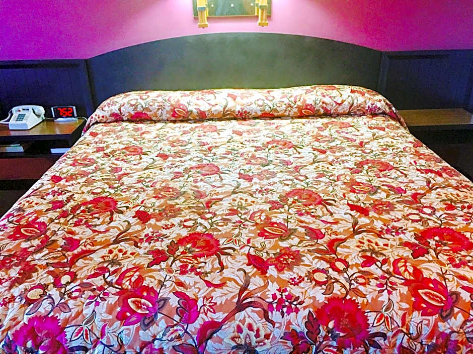 Rock City Motel