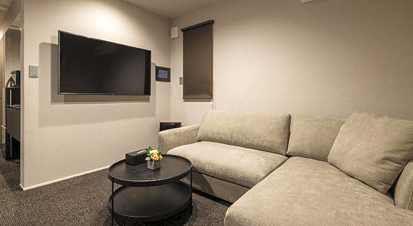 GRAND BASE Hakata Premium