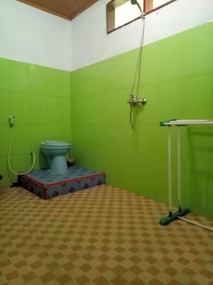 Laster Jony's Guest House