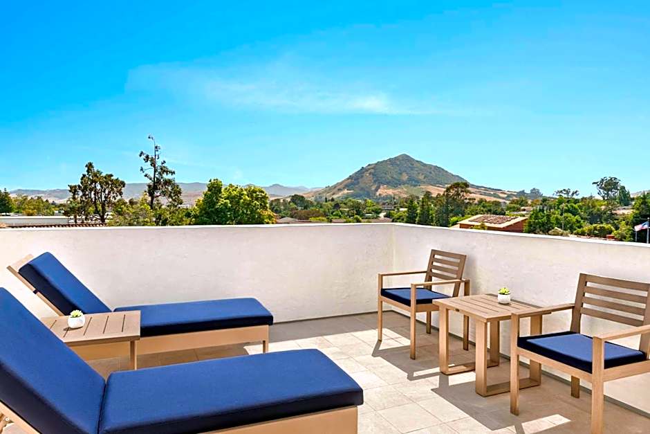 La Quinta Inn & Suites by Wyndham San Luis Obispo Downtown