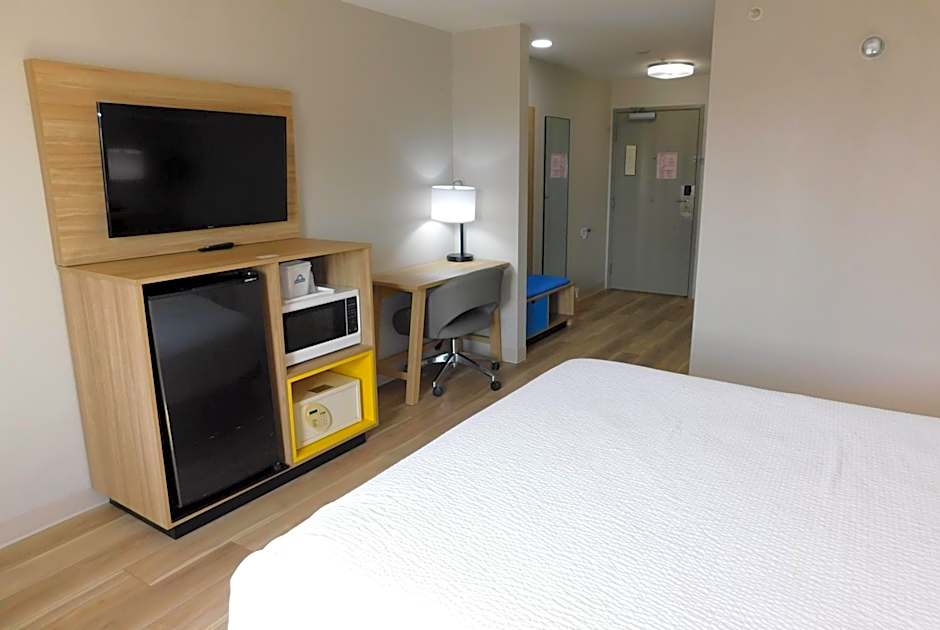 Days Inn by Wyndham Effingham