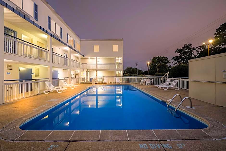 Days Inn by Wyndham Chattanooga/Hamilton Place