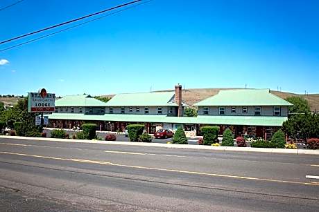 Rugged Country Lodge