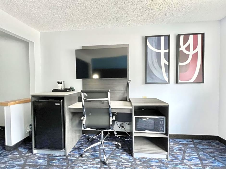 AmericInn by Wyndham Quincy