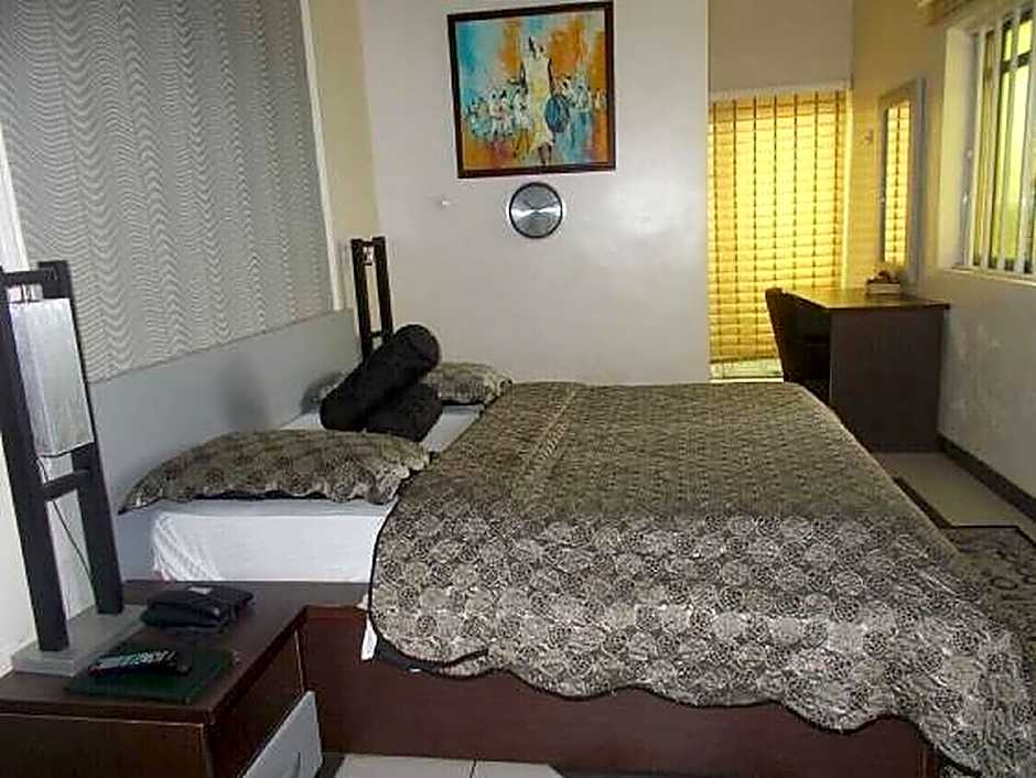 Beverly Heels Hotels