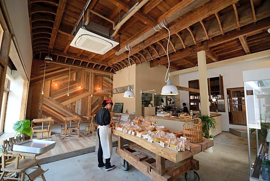 TAKETA Station Hostel cue