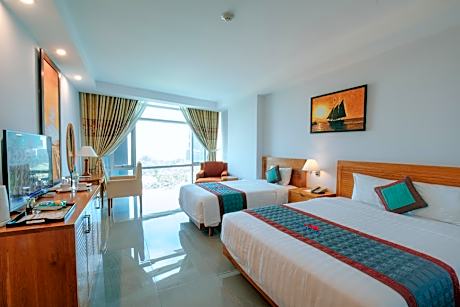 Triple Room Sea View