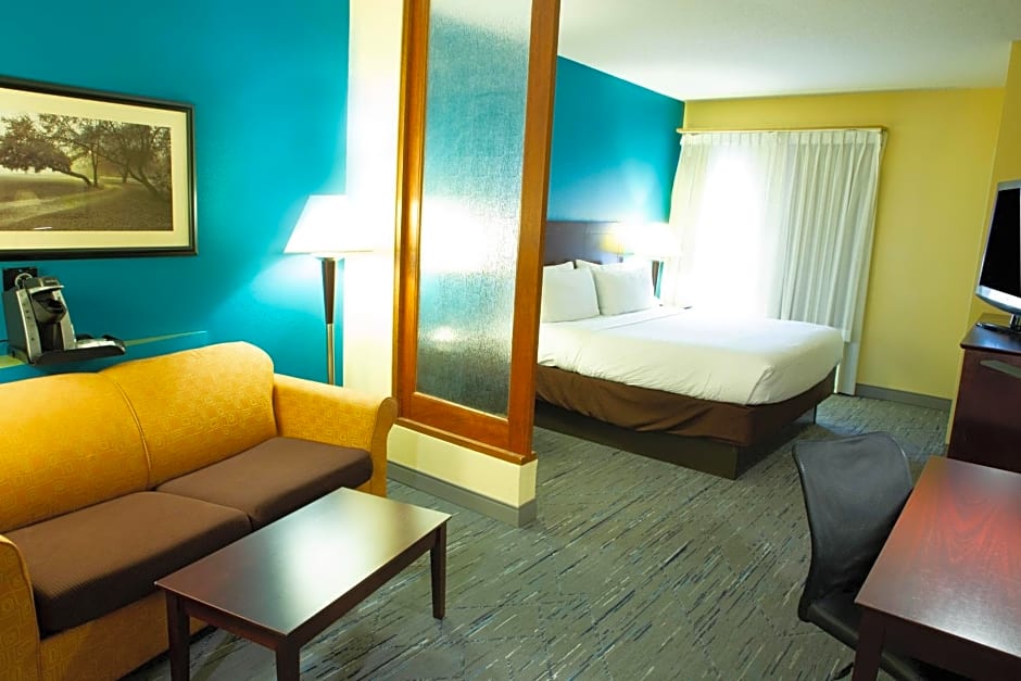 Holiday Inn Express Harrisburg West