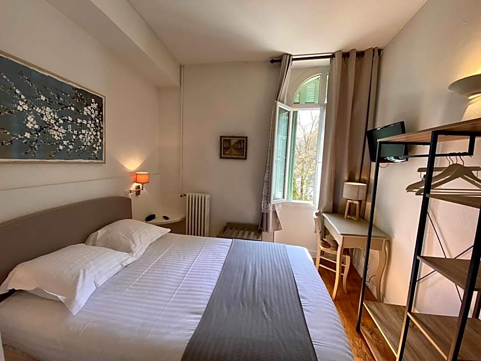 Logis Hotel La Bellaudiere