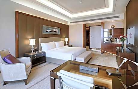 Premium King Room