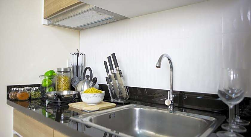 Bbg Seaside Luxurious Service Apartment