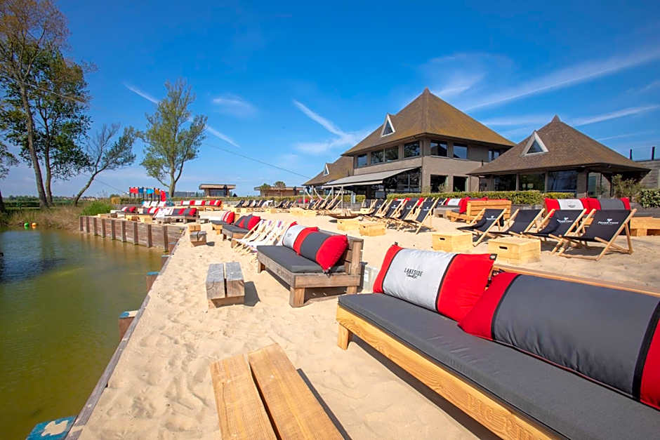 Lakeside Paradise Sport Hostel