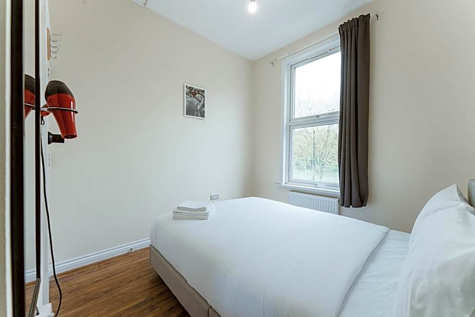 Mile End Rooms 57A