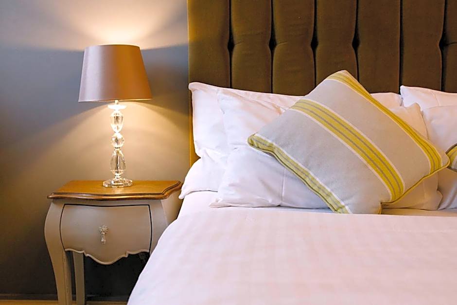 Prince of Wales - Townhouse