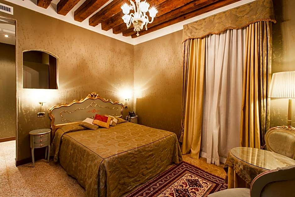 Photo 1 of 10 of 1 Double Bed or 2 Beds