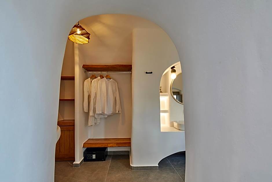 Allure Breeze Suites