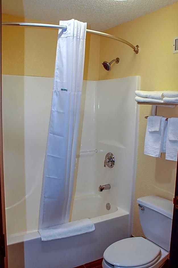 Days Inn by Wyndham Batavia Ohio