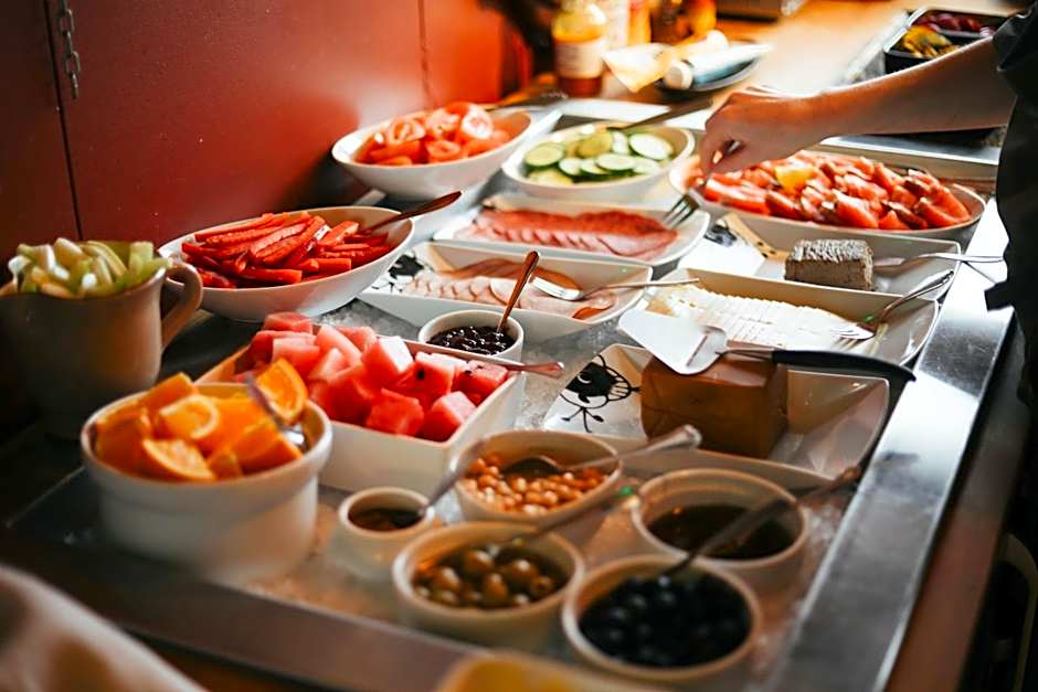 Mary-Ann's Polarrigg