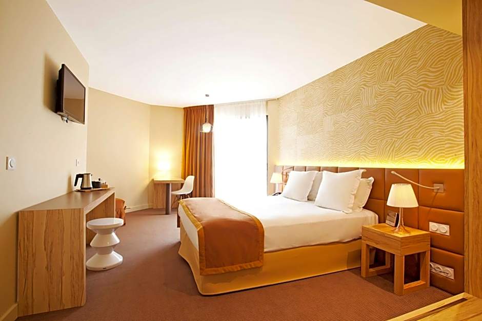 Golden Tulip Avignon Le Paradou