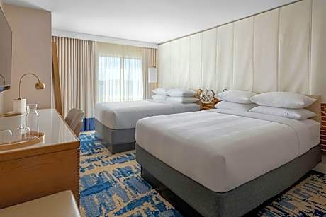 City View Balcony Room, Guest Room, 2 Queen, City View, Balcony