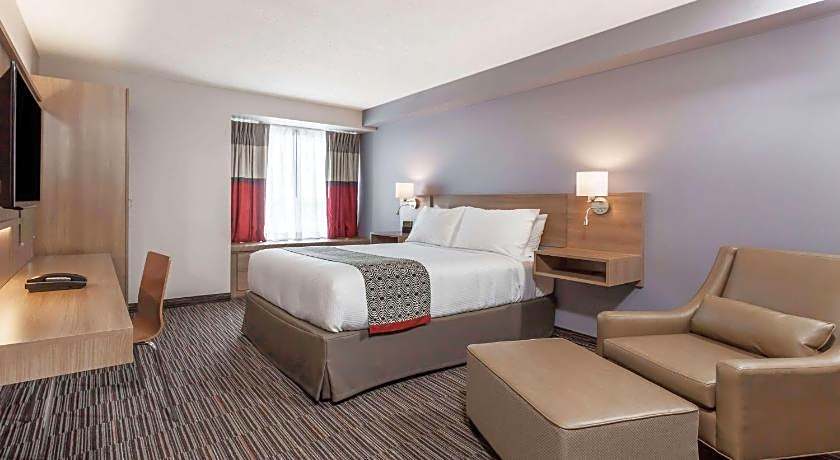 Microtel Inn & Suites Casselman