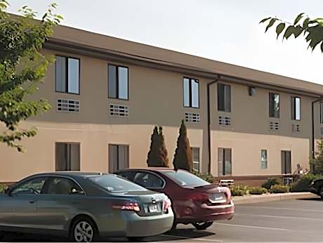 Eastbrook Inn
