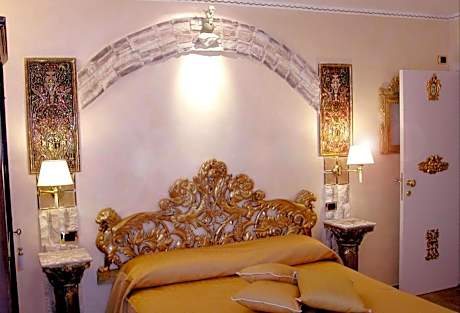 Double Room with Private External Bathroom