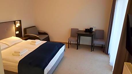 Triple Room with Terrace