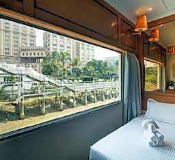 Polo Floatel Kolkata