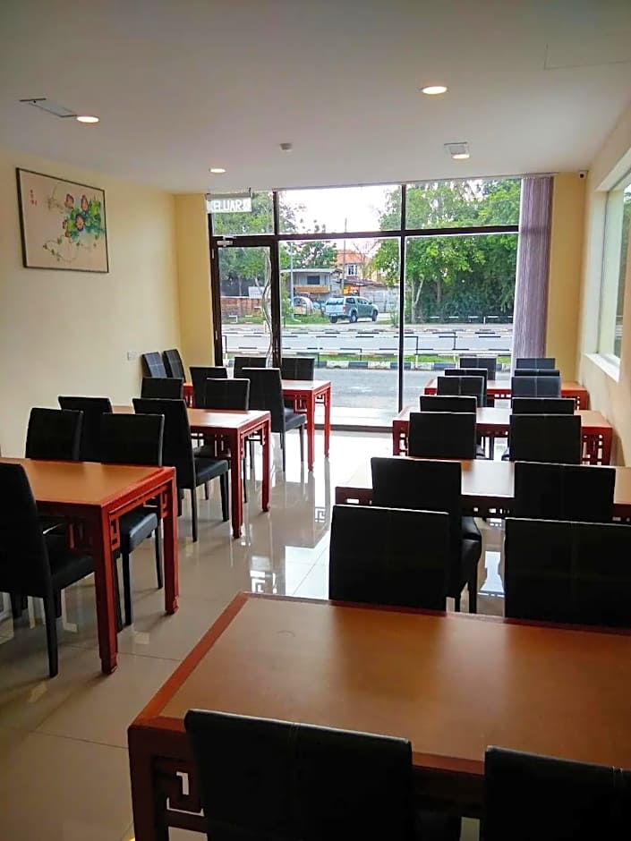 The Glorious Straits Hotel