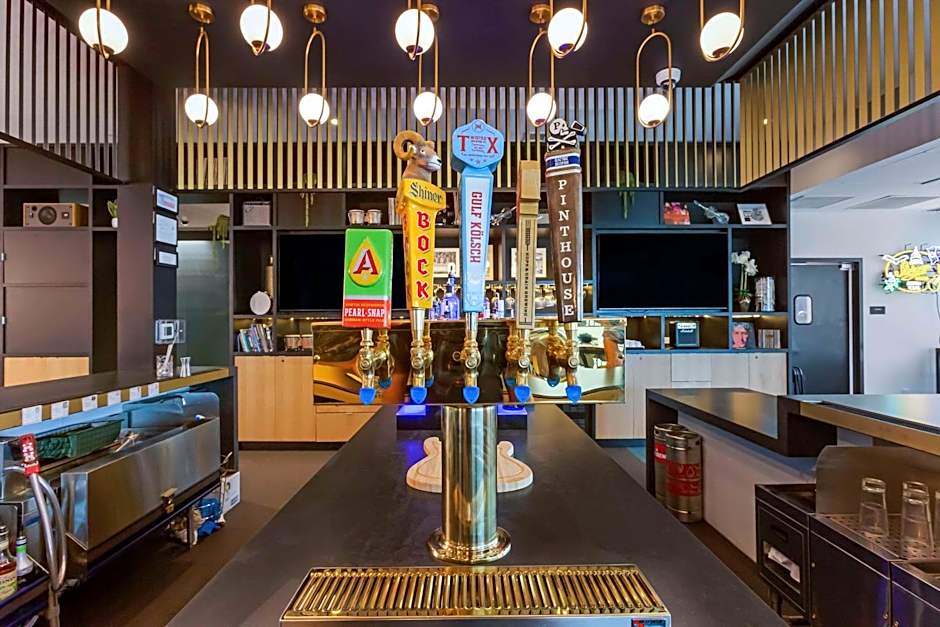 Cambria Hotel Austin Airport