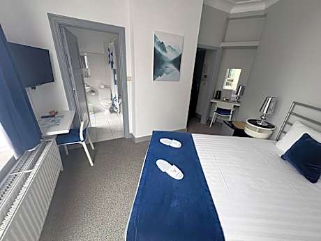 Double Room (2 Adult)