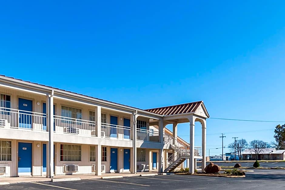 Motel 6-Stephenville, TX