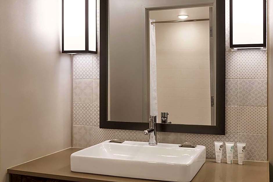 Country Inn & Suites by Radisson, Sevierville, TN