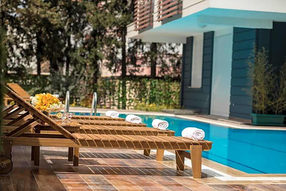 Elanis Suites