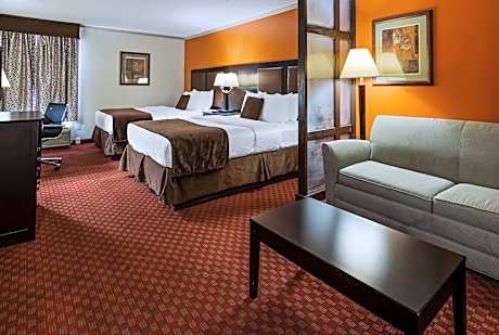 Suite with Two Queen Beds - Non-Smoking