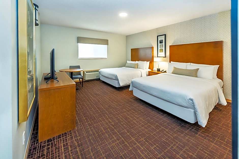 Suite — 9 fotoğraftan 1. fotoğraf