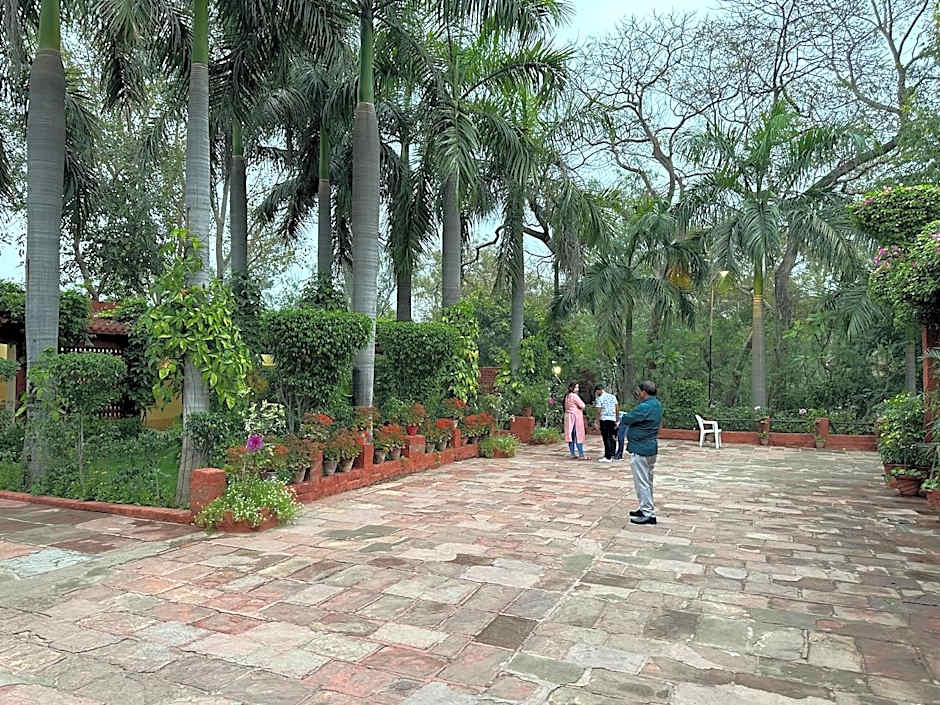 Hotel Sheela