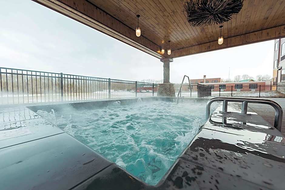 Tailwater Lodge Altmar Tapestry Collection by Hilton