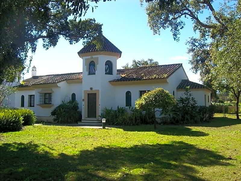 The Suites At San Roque Club