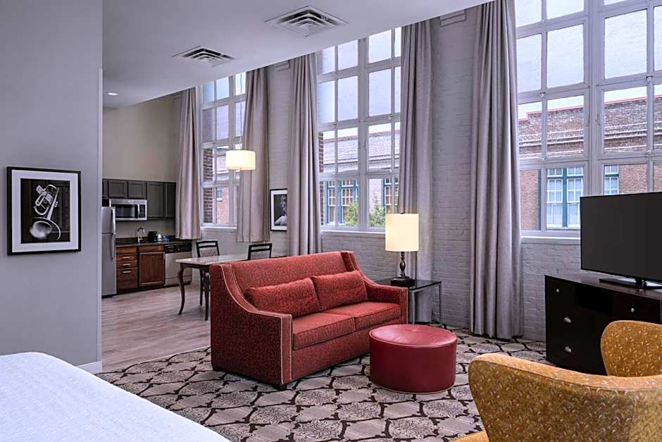 Hampton Inn By Hilton & Suites New Orleans-Convention Center